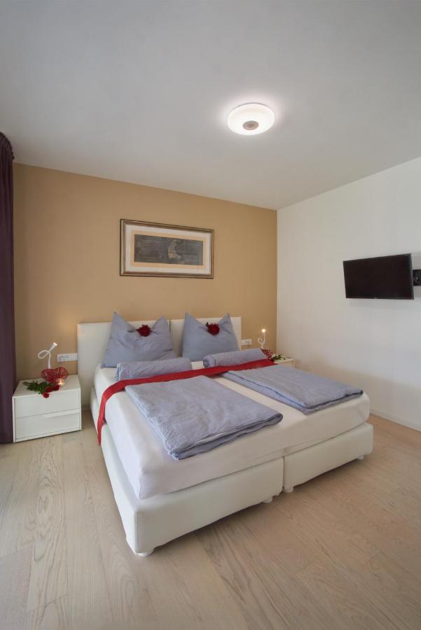 Penthouse & Garden - Luxury Apartment Postal / Burgstall Kültér fotó
