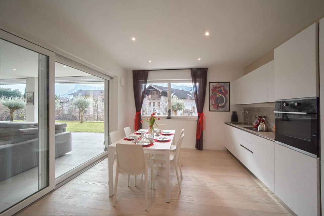 Penthouse & Garden - Luxury Apartment Postal / Burgstall Kültér fotó
