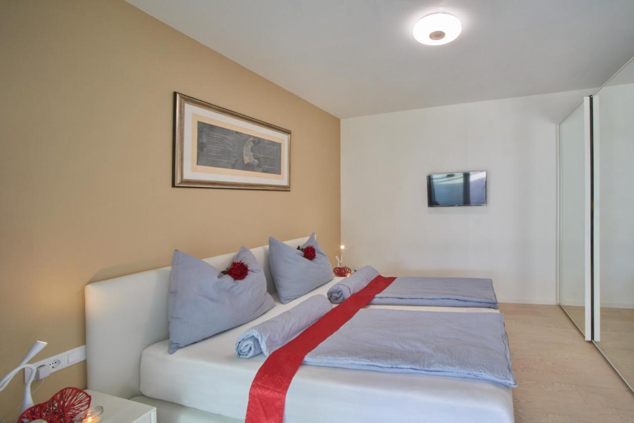 Penthouse & Garden - Luxury Apartment Postal / Burgstall Kültér fotó