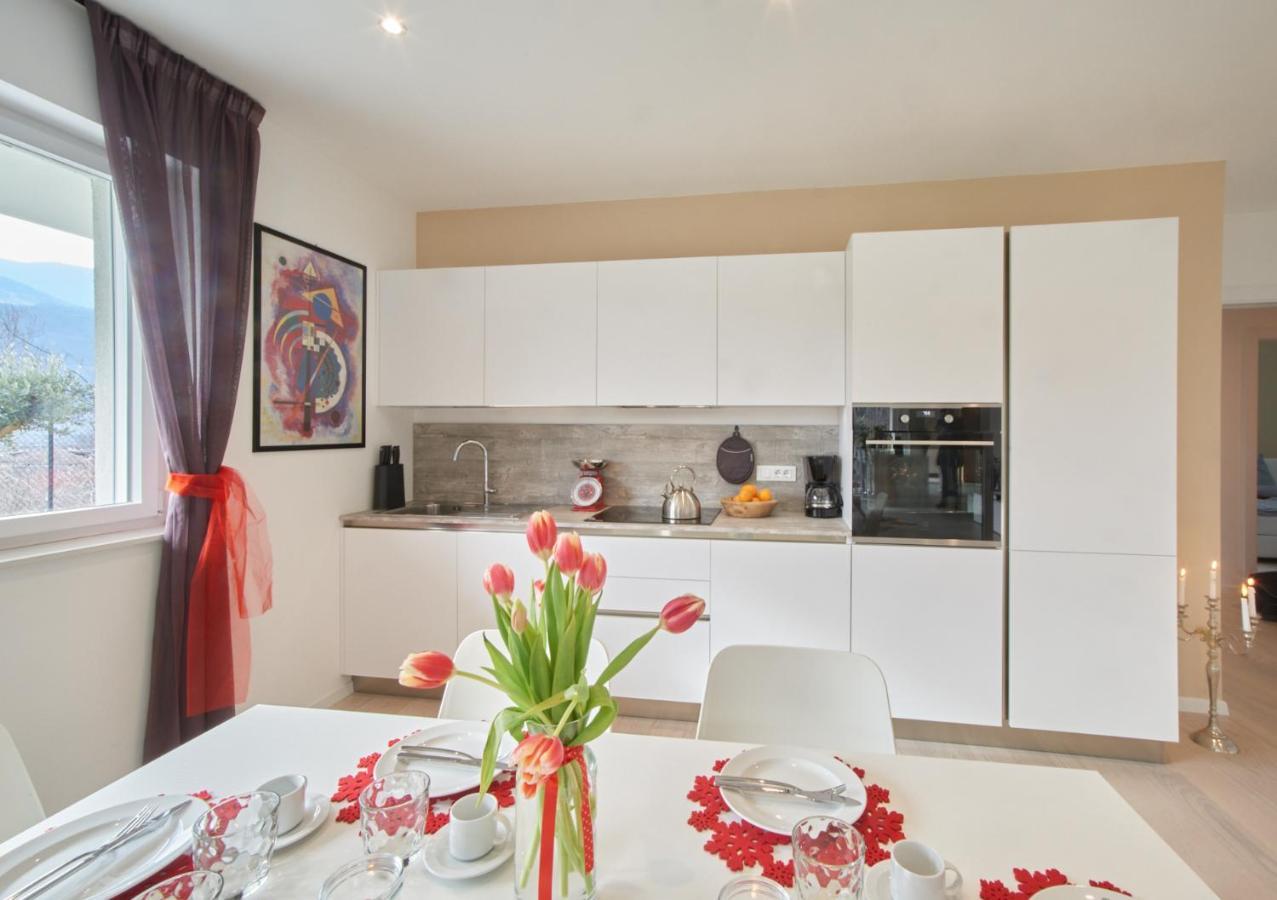 Penthouse & Garden - Luxury Apartment Postal / Burgstall Kültér fotó