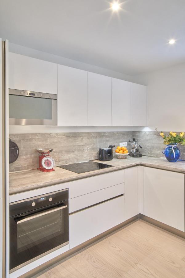 Penthouse & Garden - Luxury Apartment Postal / Burgstall Kültér fotó
