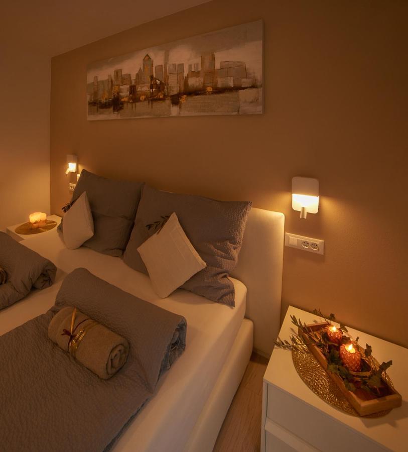 Penthouse & Garden - Luxury Apartment Postal / Burgstall Kültér fotó